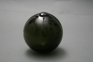 MUO-006670: Ukrasna kugla: ukrasna kugla
