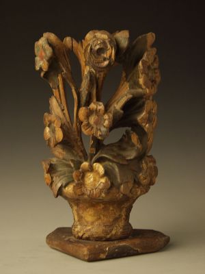 MUO-002723: Košarica sa cvijećem: oltarna dekoracija