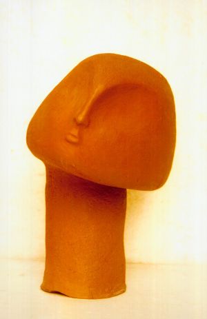 MUO-050270: Glava: keramoskulptura