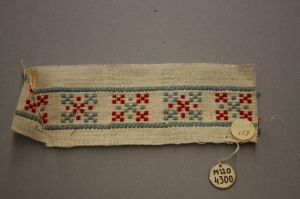 MUO-004300: Uzorak narodnog tkanja: uzorak narodnog tkanja