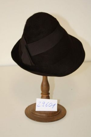 MUO-029601: Ženski šešir: šešir