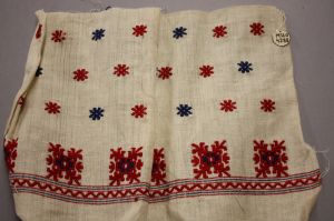 MUO-004288: Uzorak narodnog tkanja: uzorak narodnog tkanja