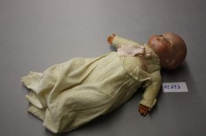 MUO-012693: Dream Baby: lutka
