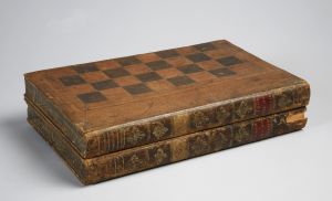 MUO-006935/33: šahovska ploča / kutija: kutija