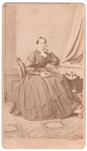 MUO-005755/04: Starija gospođa: fotografija