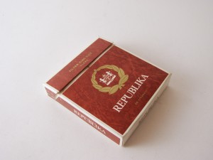MUO-021638: REPUBLIKA: kutija za cigarete