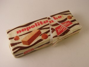 MUO-048485: Napolitanke Koestlin: omot
