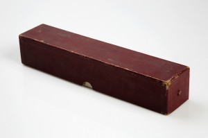 MUO-009196/02: Kutija za papirnatu vrpcu: kutija