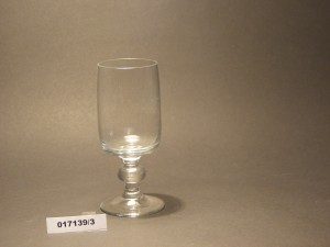 MUO-017139/03: Čaša na nožici: čaša na nožici