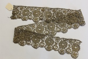 MUO-048684/02: Pozlaćena čipka: čipka