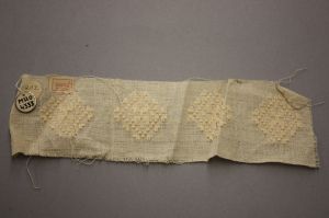 MUO-004333: Uzorak narodnog tkanja: uzorak narodnog tkanja