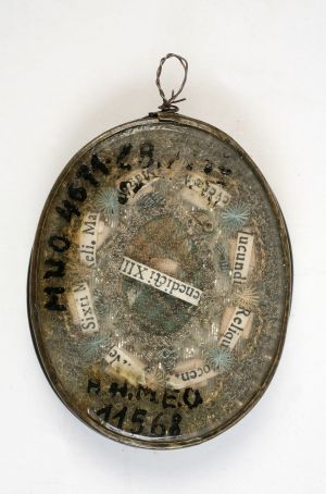 MUO-004671: Sv. Skolastika: relikvijar - medaljon