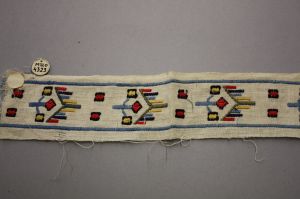 MUO-004323: Uzorak narodnog tkanja: uzorak narodnog tkanja