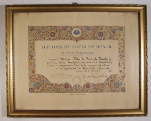 MUO-021614: DIPLOMA DE SOCIA DE HONOR: diploma