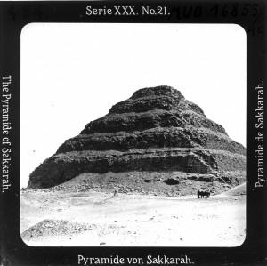 MUO-016859/19: Piramida u Sakkari: dijapozitiv