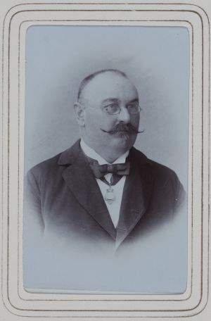 MUO-013325/67: Portret - Ljudevit Križe: fotografija