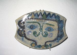 MUO-047162: Modra glava: ukrasna pločica