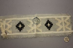MUO-004338: Uzorak narodnog tkanja: uzorak narodnog tkanja
