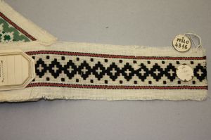 MUO-004316: Uzorak narodnog tkanja: uzorak narodnog tkanja
