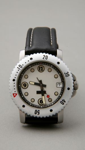 MUO-044802: Esprit: ručni sat