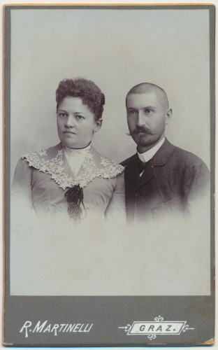 MUO-012520/35: Vicko Krilović i supruga: fotografija