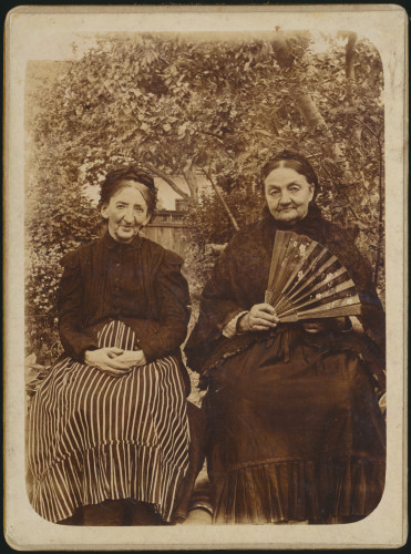 MUO-007969/02: Matilda Rajšil i Mima Kocijan: fotografija