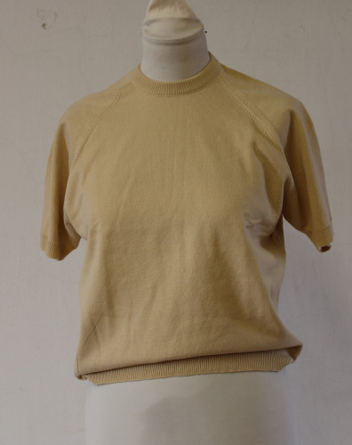 MUO-012098/02: Majica: majica i vesta