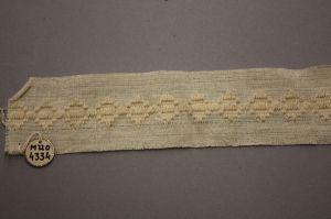 MUO-004334: Uzorak narodnog tkanja: uzorak narodnog tkanja