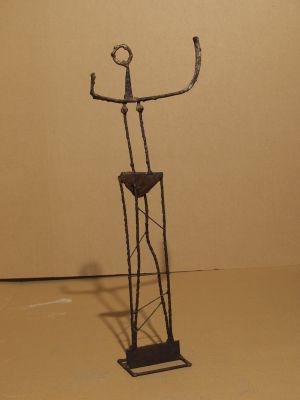 MUO-011204: Figura žene: skulptura