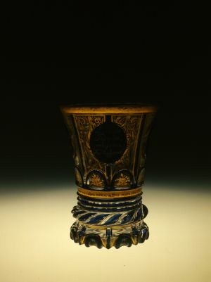DIJA-1306: čaša