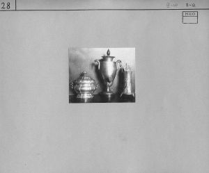 FOTO-00028: jušnik; čajnik; vrč s poklopcem