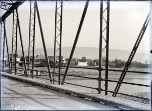 MUO-041827: Pogled  na Sljeme sa Savskog mosta: negativ