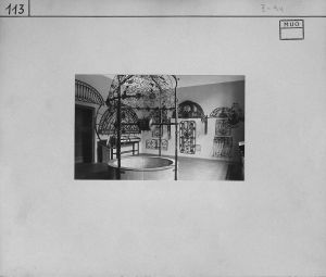 FOTO-00113: stalni postav MUO( 1931.); lunete; rešetke; ograde (skulptoralna grupa)