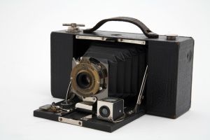 MUO-046494: Kodak No. 2 Folding Pocket Brownie Model B: fotoaparat