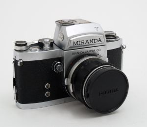 MUO-046328: Miranda T: fotoaparat