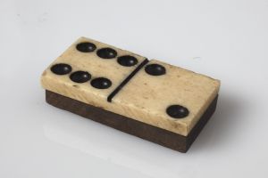 MUO-051650/22: Domino: pločica za domino