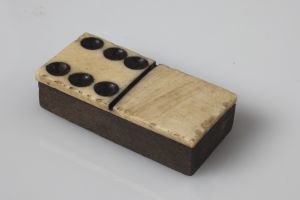 MUO-051650/07: Domino: pločica za domino