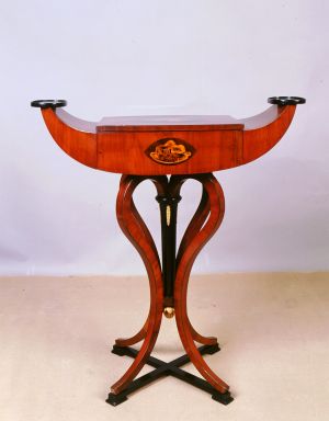 DIJA-1188: stolić za šivanje