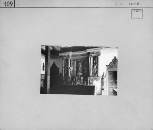 FOTO-00109: oltar; skulptura; atrij MUO; stalni postav MUO ( 1931. )