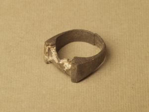 MUO-038367: Kalup za izradu nakita: kalup