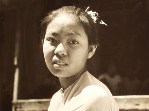 MUO-035629: Burmanka, Rangoon, 1956.: fotografija