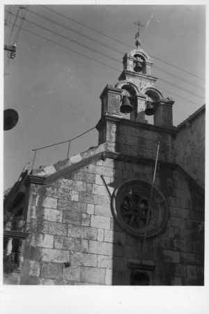 MUO-044182: Crkva sa zvonikom na preslicu: negativ