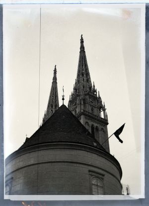 MUO-041594: Tornjevi zagrebačke katedrale: negativ