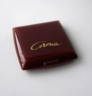 MUO-048406: Neva Corona: kutija