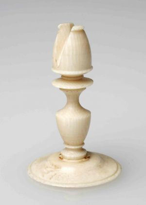 MUO-006935/05: lovac: šahovska figura
