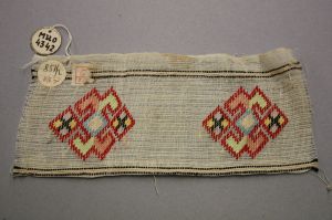 MUO-004342: Uzorak narodnog tkanja: uzorak narodnog tkanja