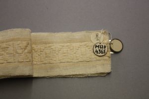 MUO-004365: Uzorak narodnog tkanja: uzorak narodnog tkanja