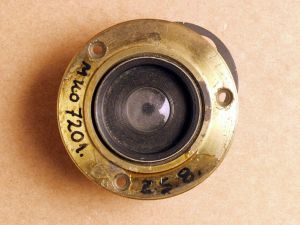 MUO-007201: Objektiv za fotografski aparat (optički instrument s lećom): objektiv