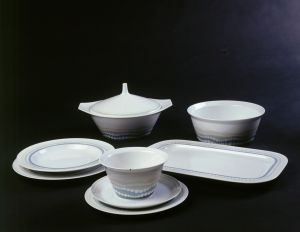 DIJA-1908: pladanj : zdjela za juhu : posuda za umak : zdjela za salatu