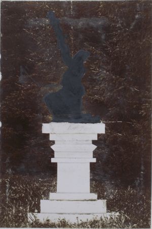 MUO-044557/87: Crna skulptura: fotografija